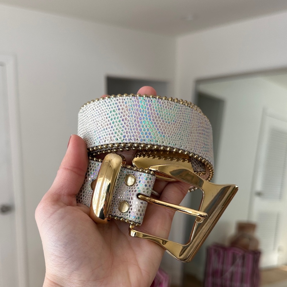 Vintage Western Leather 80’s Iridescent Gold Buckle Belt